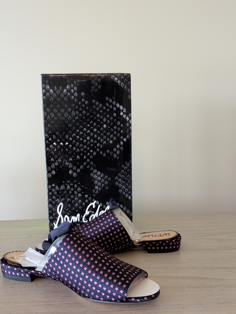 Sam Edelman NIB 8 Navy Peep Toe Wrap Sandals